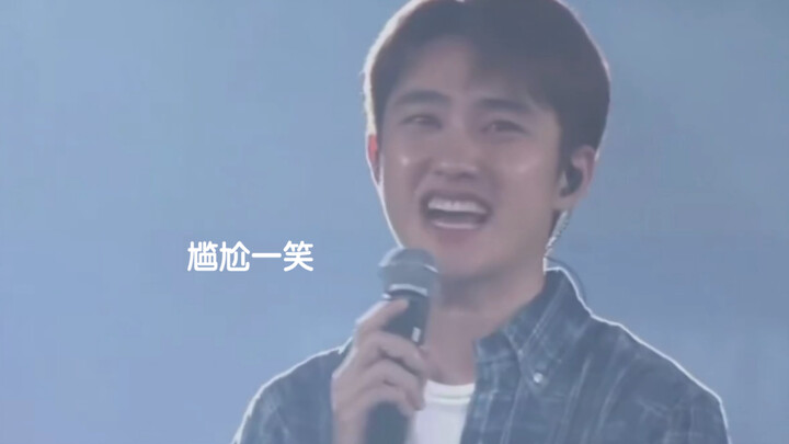 Bao nhiêu năm rồi mà anh ấy vẫn đáng yêu thế này!!! Quên lời thật sự siêu đáng yêu haha哈哈哈