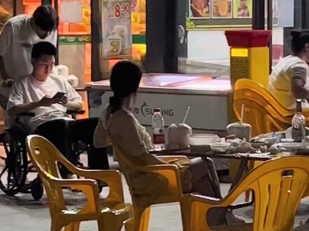 这是一帮损友啊，哈哈哈真笋啊～