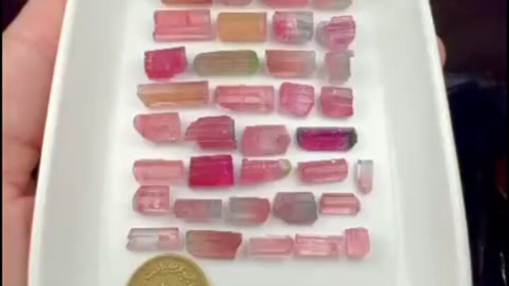 Beautiful bi colour tourmaline crystal from Afghanistan For Sale available now.Weight:28 gram. Price