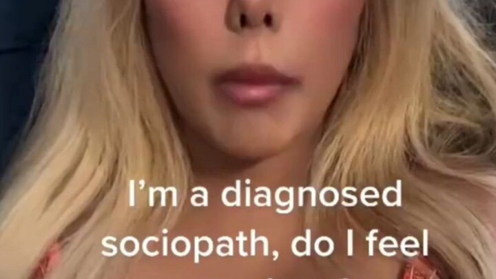 A young lady diagnosed with antisocial personality explains the world in her eyes