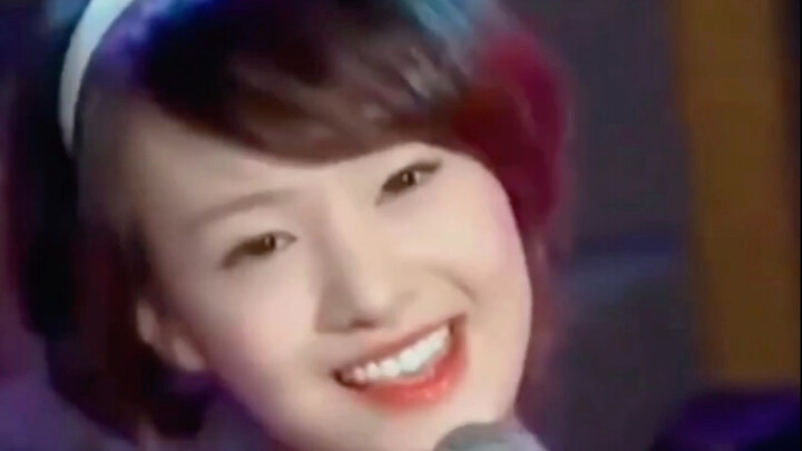 هذه الأغنية تلائمها هي فقط، وتغنيها بإحساس.