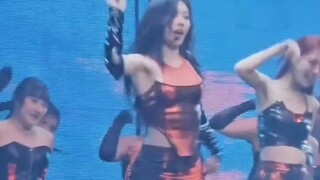Sayang, tolong tonton dancebreak ini, keren banget. Aku cuma bisa mengenali diriku sendiri.