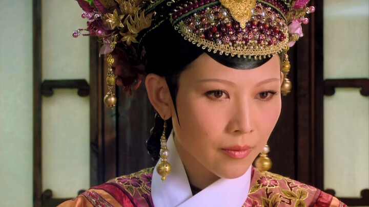 Permaisuri Dowager selalu membantu Yixiu menyelesaikan kekacauan.