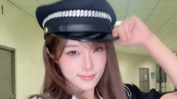 Coconut milk is cheering for JYP’s new song too! Choi Yena and YENA’s “WET” dance challenge!