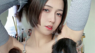 Come on, girls with armpit hair are super cool