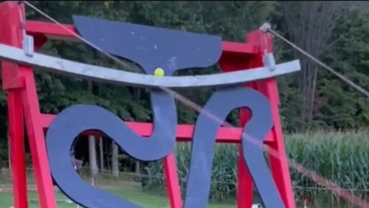 "إدخال الكرة الصغيرة في الحفرة، إنهاء سريع بحياة واحدة"