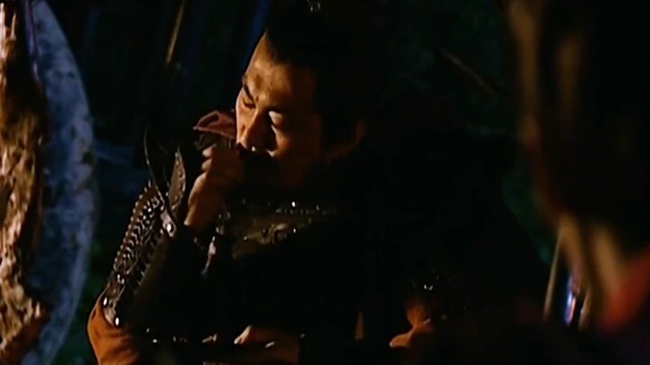 أُذهِل الإمبراطور هان وو دي بالسيف الثمين للهون، فعزم ليو تشه على اكتشاف سر صناعة الفولاذ الفائق الج