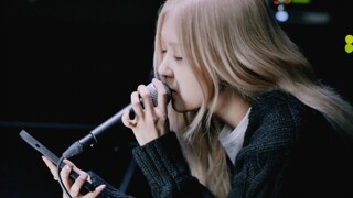 ร้องได้ดีมาก! ROSE พัคแชยอง แสดงสดอะคูสติกเพลง Viva La Vida + December + Don't Look Back In Anger พร