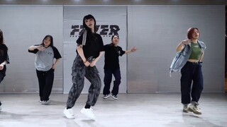 [SỐT] Hoàn toàn tuyệt vời! Siêu mát mẻ trong suốt! Ca khúc solo đầu tay Seven của Jungkook