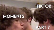 THESE VIDS ALWAYS MAKES ME LAUGH.