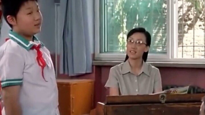 Lucu sekali! Seorang siswa SD yang iseng menyanyikan lagu Taiwan yang terkenal "Si Siput dan Burung 