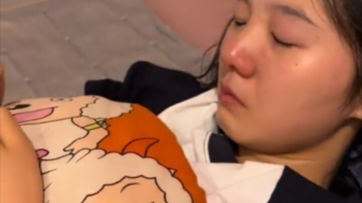 Thật may, suýt nữa thì để cô ấy vượt qua rồi