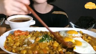 Cơm cà ri trứng, kim chi, rong biển 2 #amthuc