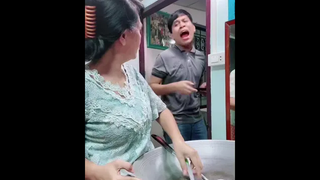 ก็ยายฝากผมไว้อะ ไม่ใช่หรอ ขี้ลืม!