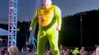 他在期待甚么？😅