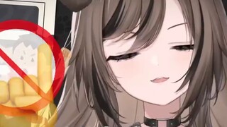 The main host is a 39-year-old Beijing aunt, divorced and raising three children