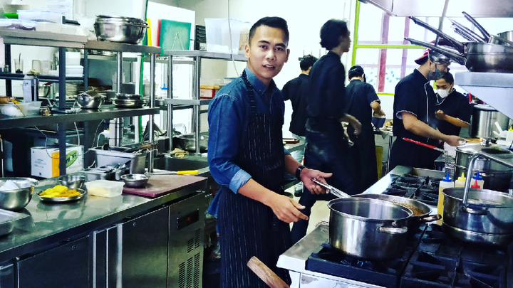 mempoles sesuatu......!!!