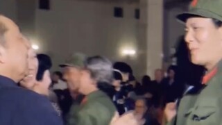 "Sangat familiar, sangat tak terlupakan, sangat mirip"