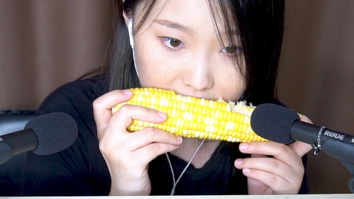 The Raw Corn Full Of Pulp! But Too Hard To Chew!