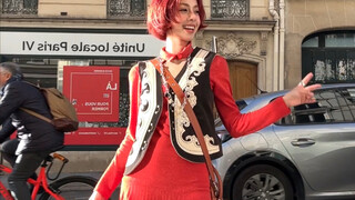 اشتريت فستانًا أحمر في باريس ونال إشادة المارة.
