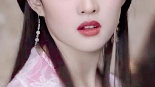 柳岩：“我看到她们三个真的会脸红心跳的”