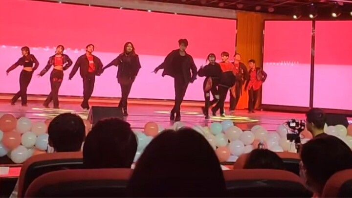 EXO Monster! โชว์เต้นคัฟเวอร์สุดอลังการที่ Lake Science and Technology Gala! ครบรอบ 10 ปีเดบิวต์ของ 