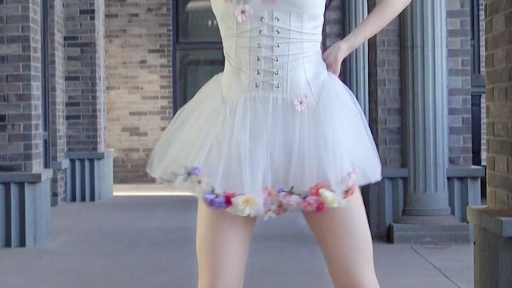 What does it feel like to dance in flesh-colored stockings at 37 degrees?
