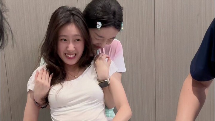 Mencoba kaus kaki titik akupunktur, khusus untuk mengatasi yang keras kepala!!