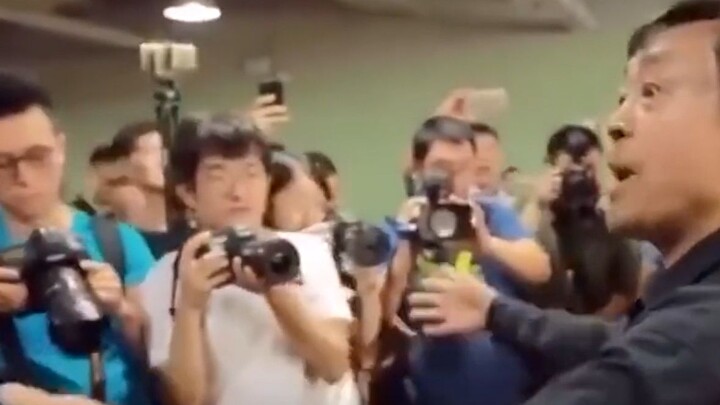 Mã Bảo Quốc giận dữ quát mắng phóng viên Bilibili, lần đầu tiên lên tiếng phản hồi về các video “quỷ