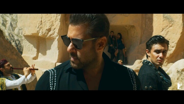 Leke Prabhu Ka Naam Song | Tiger 3 | Salman Khan, Katrina | Pritam | Arijit Singh, Nikhita | Amitabh