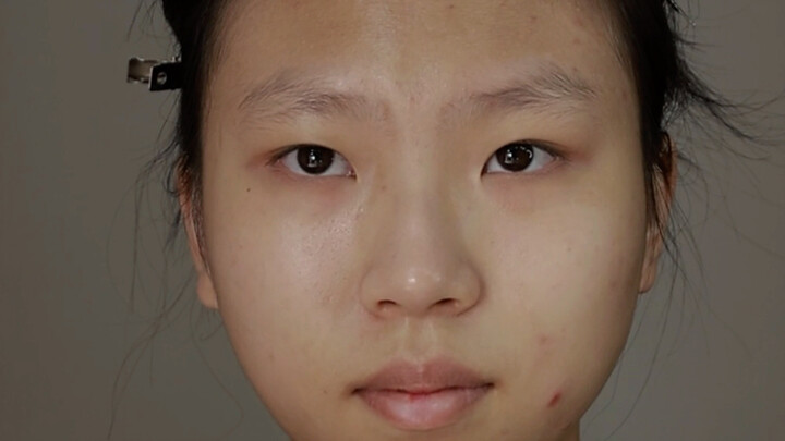 什么受害者，只是在有人的地方保持受害者姿态罢了！小小一方天地也想锁我一生！等待白马王子来救我这种烂桥段，我真的看够了！