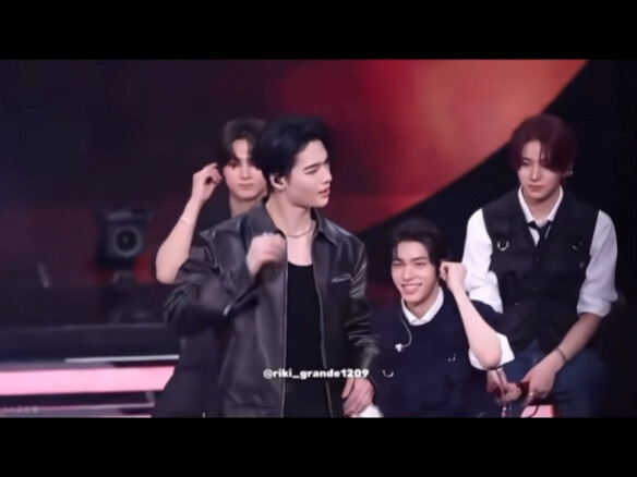 Menurut saya pribadi, ada tiga versi terbaik dari Lucifer