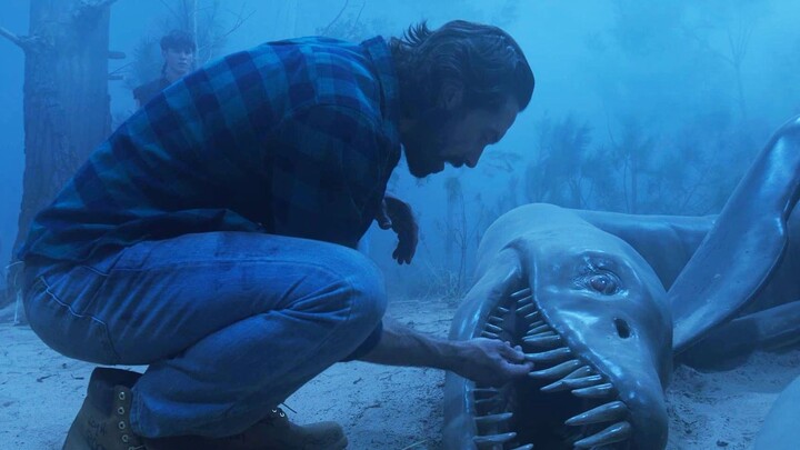 Người đàn ông phát hiện xác quái vật biển, định nhờ nó đổi đời chỉ sau một đêm, nhưng khi ngẩng đầu 