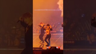 BTS V & Suga hot dance moves #btsarmy #bts #btsfantasea #kpop #kimtaehyung #minyoongi #v #suga