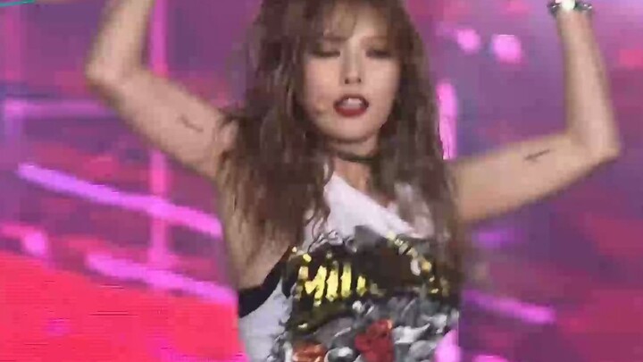 Super live performance at Hyuna Asian Music Festival! ! !