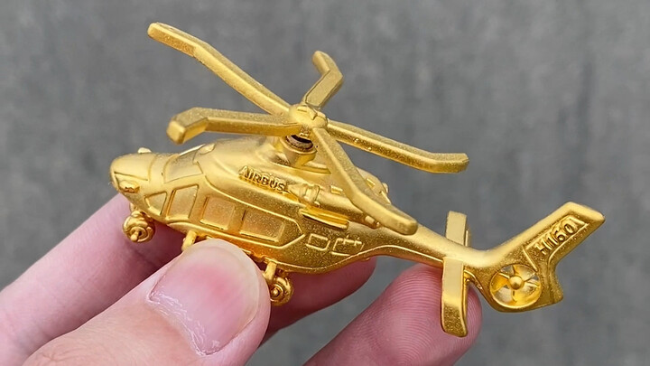 Tụi mình cũng muốn đi xem triển lãm hàng không lớn.