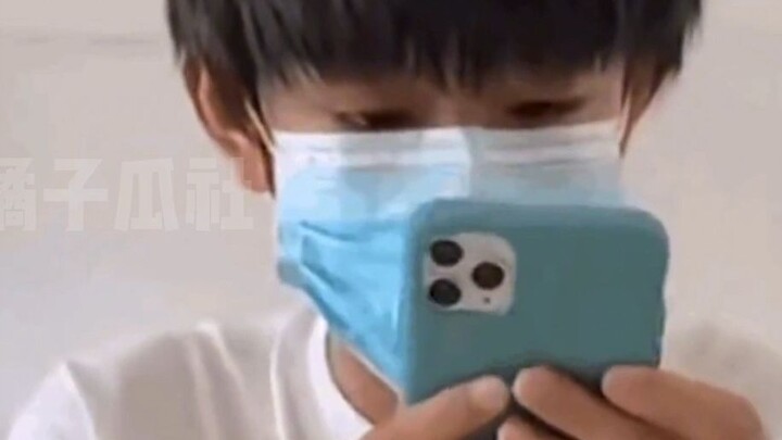 สภาพการรับสายของเด็กยุคหลังปี 2000: รับแล้วไม่พูด ฟังเสียงก่อนแล้วค่อยดูว่าเป็นใคร ถ้าไม่รู้จักก็วาง