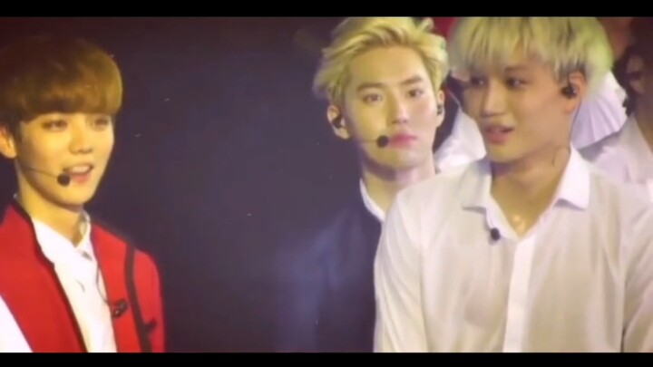 Kai: “Anh Lay, em rất vui khi được đứng bên anh”