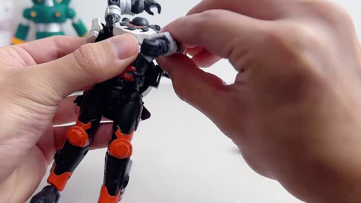 Biến hình đai Kamen Rider! Chiếc thắt lưng thực sự có thể biến thành Kamen Rider! Nó thật đẹp! #Kame