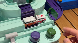 这玩具放眼整个大学届也是相当炸裂的存在啊！