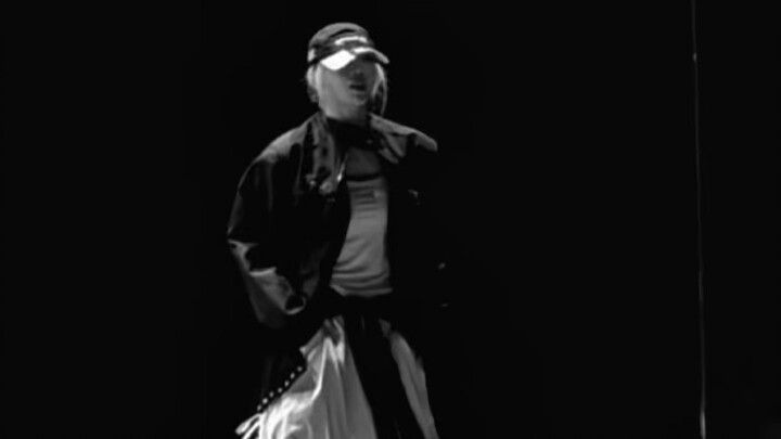หล่อสุดๆ!! เวอร์ชันเต้นแปดหางของเพลง “SexyBack”