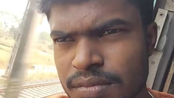 Kakak Feng pergi ke India