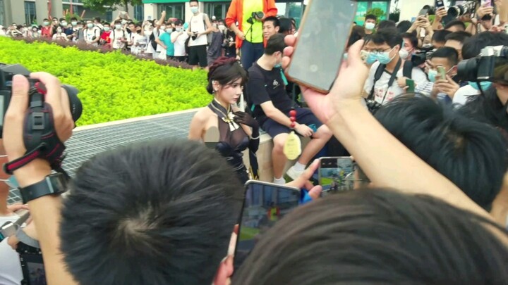 ดูฉากนี้ราชินีแห่งความนิยมคือโลลิหัวหมา