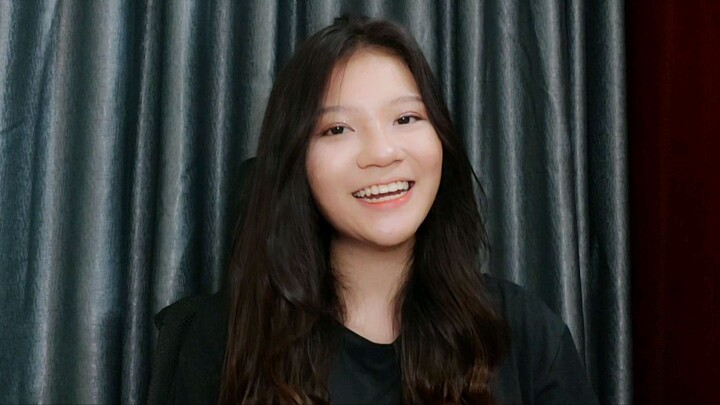 Hallo Bstation 🥰🥰  perkenalkan saya Holygirl, usia saya 21 tahun, stay di Bandung Jawa Barat.
