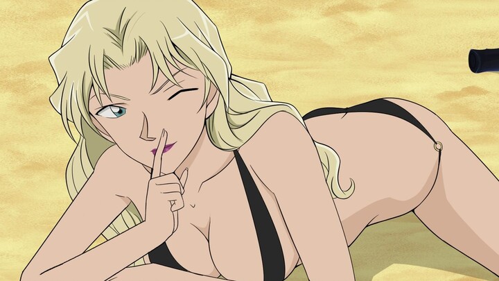 Vermouth's private swimsuit photos