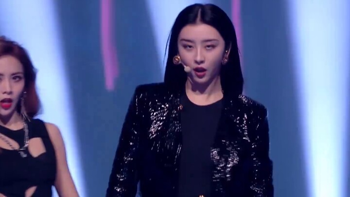 【THE9】Hãy đến và xem những anh chàng to lớn ra ngoài | Ai mà không có người hâm mộ đi bộ vào thời bu