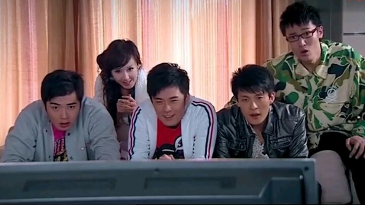 Love Apartment, watching TV together, suddenly Teacher Zeng's video appears