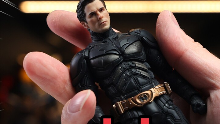 How to roll a palm-sized man? INART shares its first 1/12 Bell Batman