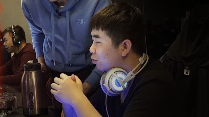 Working as a network administrator for a day in a wealthy internet cafe in Shijiazhuang? | Don't be 