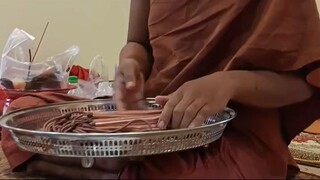 ศรัทธา๖๙นำพา ตอนที่ 5 หลวงพ่อพระครูสังฆนิเทศก์พาพระลูกวัดทำตระกรุตเพื่อนำไปแจกทหารชายแดนไทยกัมพูชา